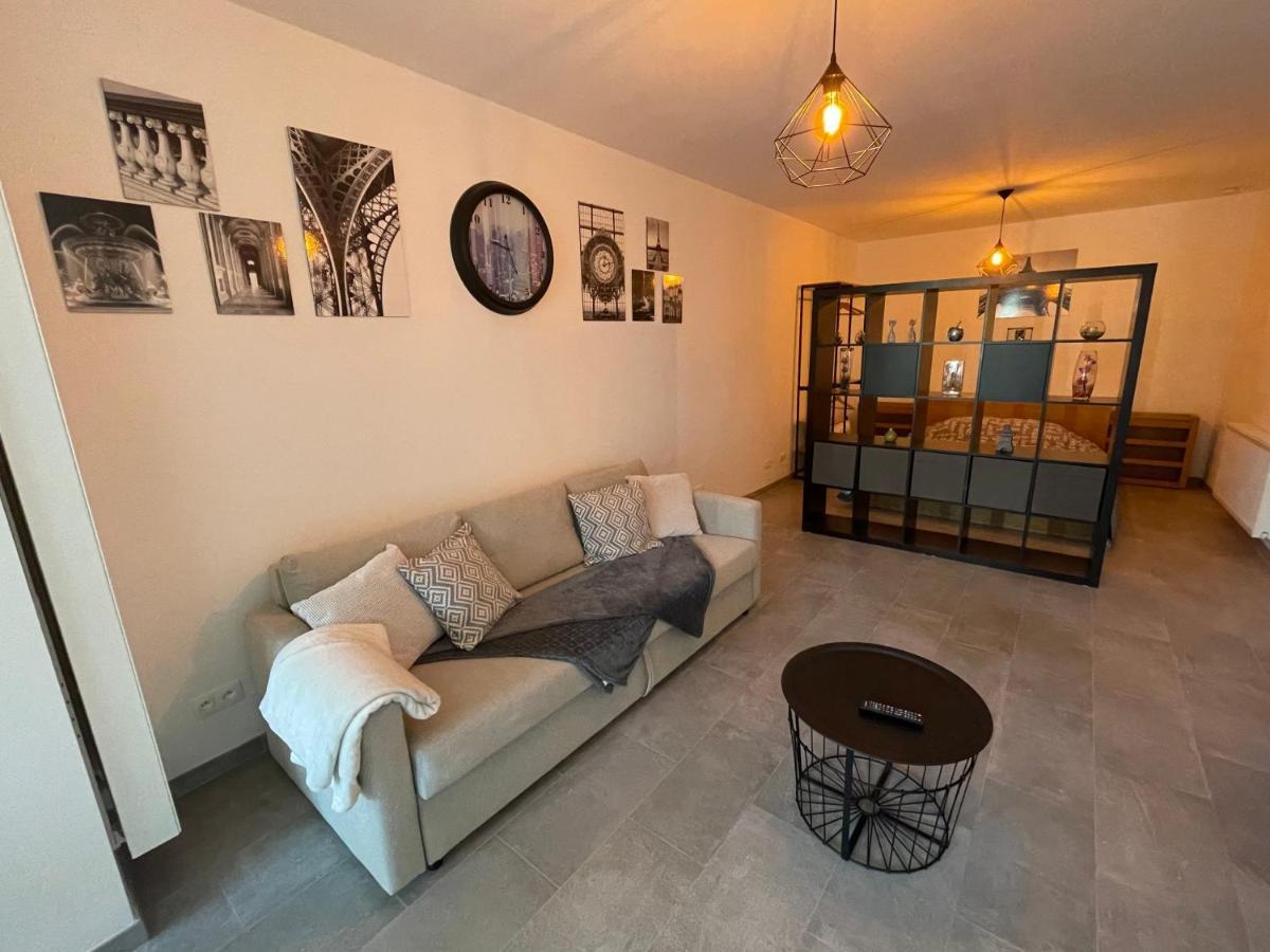 Appartement Avec Exterieur A Proximite De Liege Herstal Exteriér fotografie